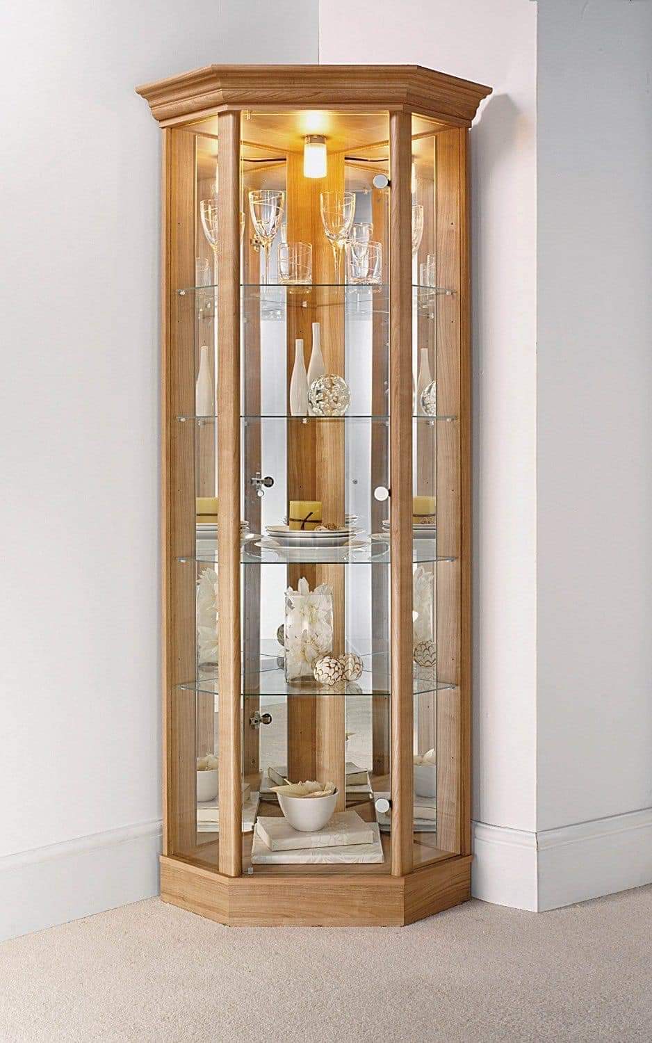 Corner Showcase
